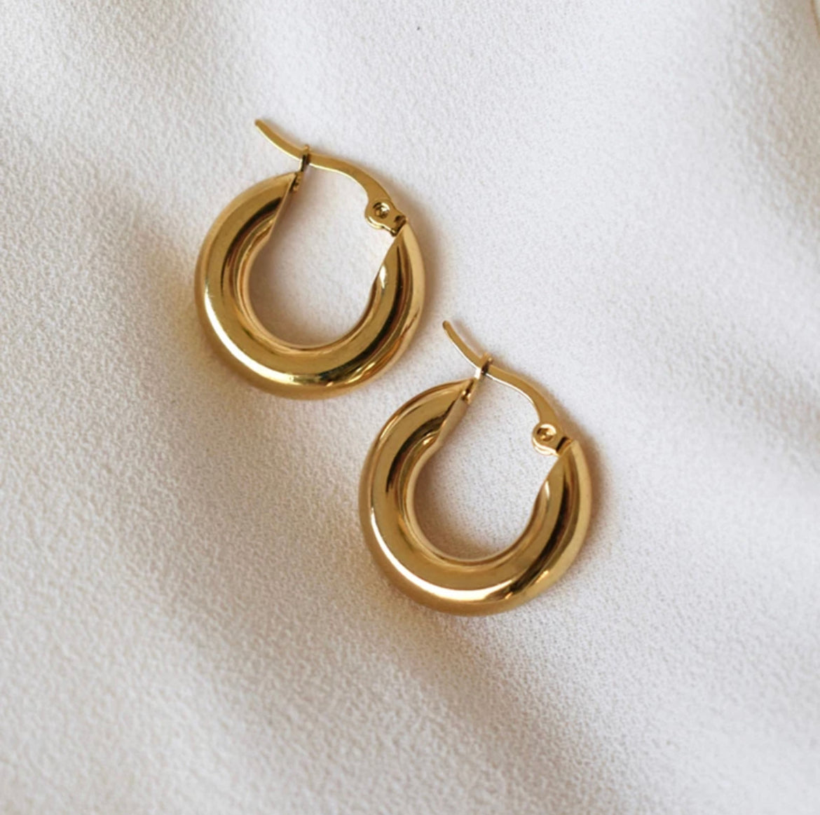 Gold Thick Anti Tarnish 18k Plated Hoop Thick Chunky Earrings 